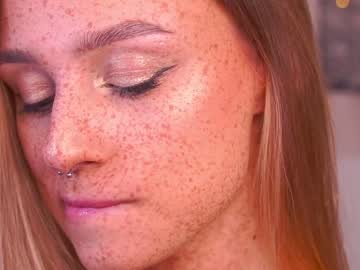 girl artease image #3372105