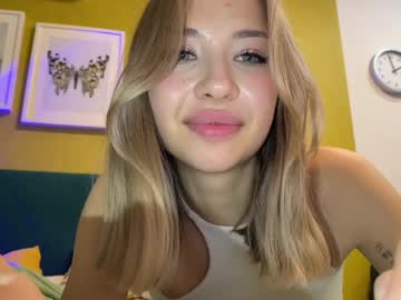 silk_angell naked cam