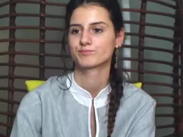 girl apoppie image #4018385
