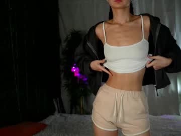 yvetta naked cam