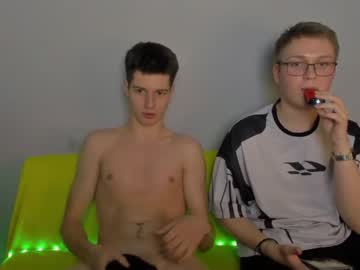 sweetdad_dy naked cam