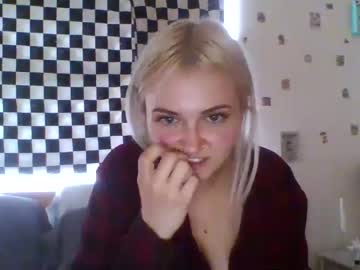 scarlettestonee naked cam
