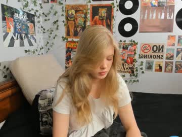 girl albertadunnuck image #4037566