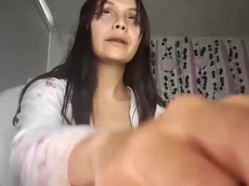 missdaphnee naked cam