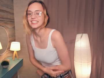 tay_bridg naked cam