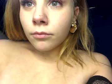 tinytightpuddles69 naked cam