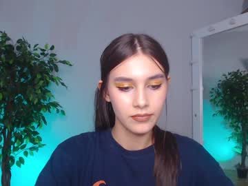 li1lee_cherry naked cam