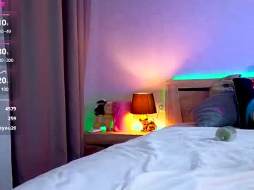 vanilla_tori naked cam