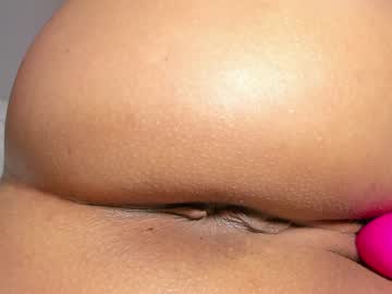gabriela_leone naked cam
