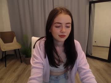 nika_konovalova naked cam