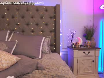 girl theashleydaniels image #392112