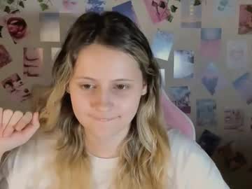 amelienjames naked cam