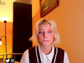 girl lit1le_kitty_ image #2734141