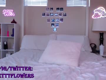 girl violetttflowers image #2018527