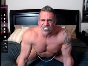 man straightmuscleandmore image #1122220