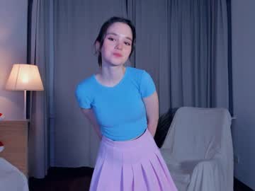 macyadrian naked cam
