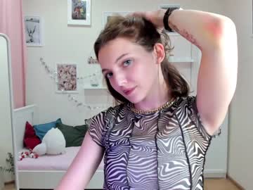 girl whereweland image #3404149