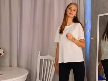 girl maureenbellew image #4028535