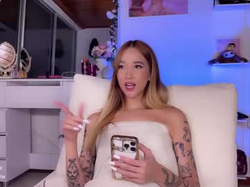 mileywhitexo naked cam