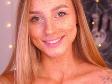 girl artease image #3372891