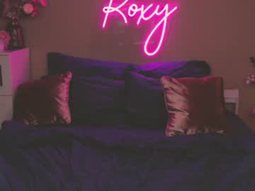 girl rich_roxy image #2762173