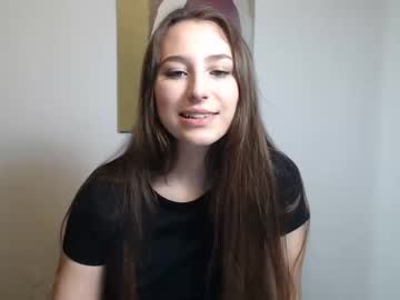 girl jolie_cres image #422463