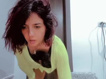 girl vanandjuani image #1847460