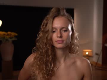 girl chillwithkira image #3017456