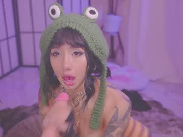 nekyra_san naked cam