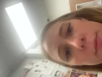 akayyy naked cam