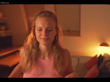 girl chillwithkira image #1802884