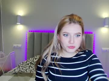 _twinsis_ naked cam
