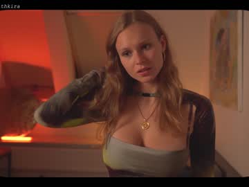 girl chillwithkira image #1745373