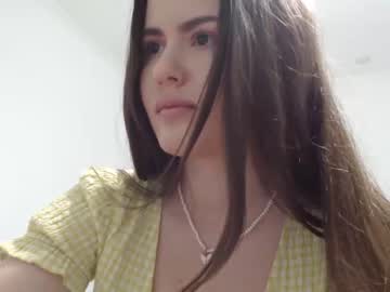 girl inocent_student image #2699229