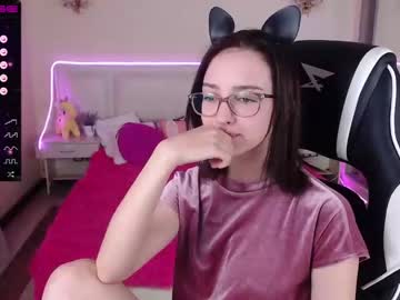 girl queen_kitty1818 image #3286010
