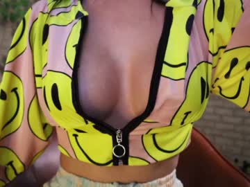 girl welcome2pleasureland image #1314418