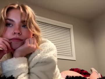 madeline_fine naked cam