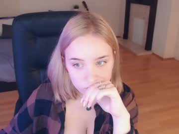 girl emiliaa_kolini image #134314