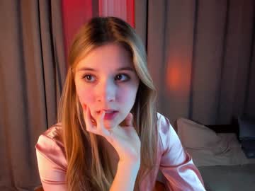 girl milablush image #3702171