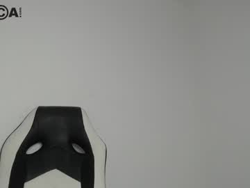 nathaly_bird naked cam