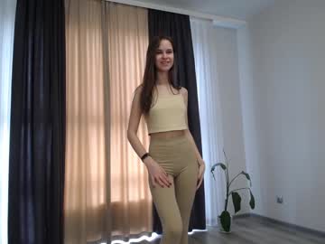 girl olivia_nikolson image #1463307