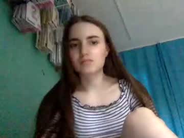 girl adriana_dreams image #2145785