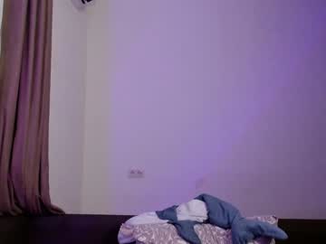 valents_cherry naked cam