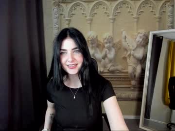 chrislilll naked cam