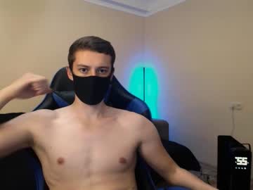 yaronnn888 naked cam