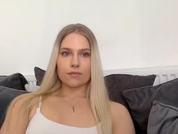amandaalive naked cam