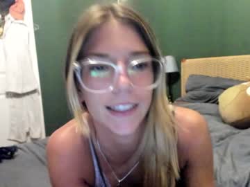 girl oliviahansleyy image #3996474