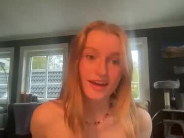 girl frecklytaylor image #2698584