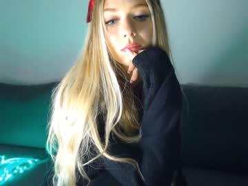 girl pervyblonde image #788936
