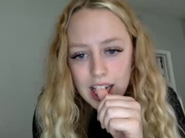 girl zoekittygirl image #1832450